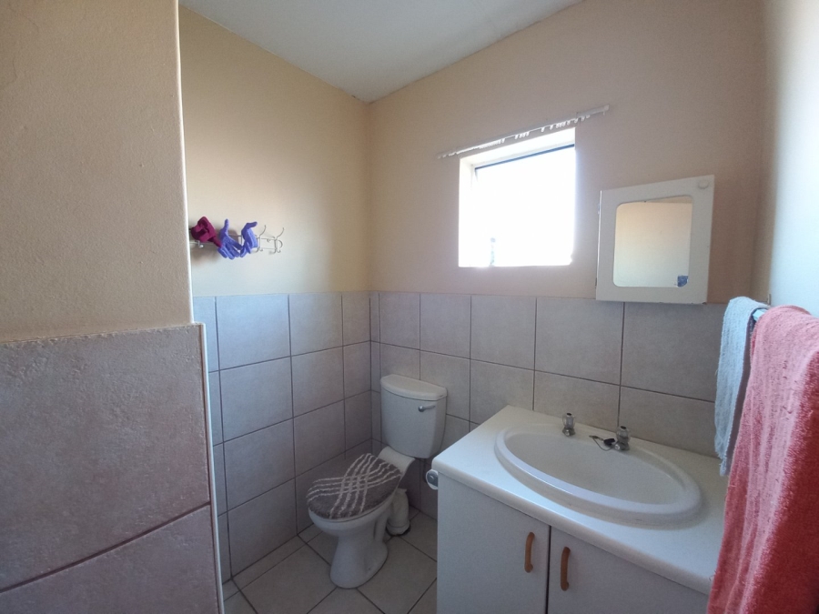 1 Bedroom Property for Sale in Kannoniers Park North West